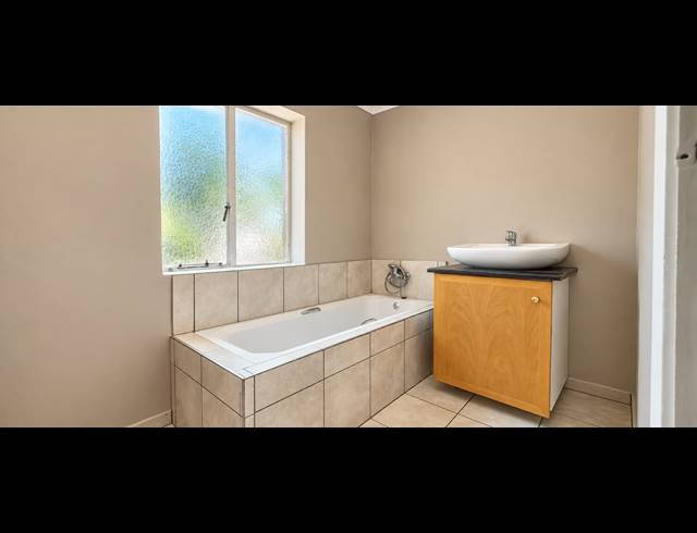 3 BEDROOM HOUSE FOR SALE IN DALVIEW